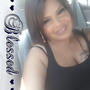 Meet your Posher, Loida